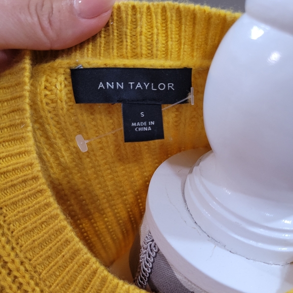 Ann Taylor Yellow Sweater - Picture 3 of 5